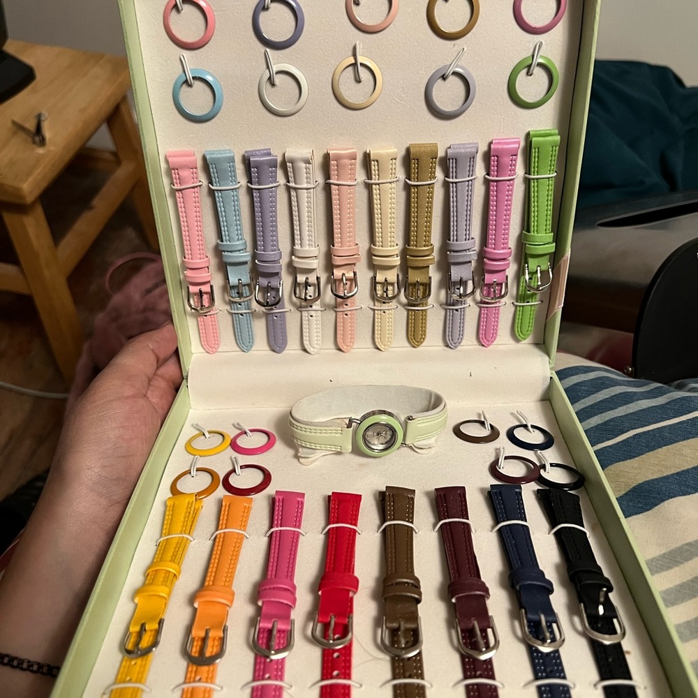Interchangeable Pastel Watch Strap Set with Green Watch